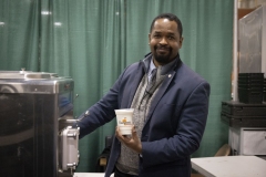 Enero de 2024: El Senador Sharif Street asiste al 108º Pennsylvania Farm Show. 