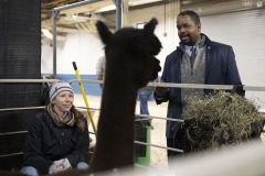 Enero de 2024: El Senador Sharif Street asiste al 108º Pennsylvania Farm Show. 