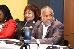 5 de noviembre de 2021: El Senador Street, junto con el recién formado Caucus bicameral de Prevención del Crimen y la Sheriff de Filadelfia Rochelle Bilal, celebró ayer una Cumbre de Prevención del Crimen y la Violencia en la Universidad Esperanza en el norte de Filadelfia.  Entre los testigos se encontraban el Fiscal de Distrito Larry Krasner, la Comisionada de Policía Danielle Outlaw, así como representantes de grupos comunitarios y estudiantiles.
