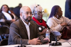 5 de noviembre de 2021: El Senador Street, junto con el recién formado Caucus bicameral de Prevención del Crimen y la Sheriff de Filadelfia Rochelle Bilal, celebró ayer una Cumbre de Prevención del Crimen y la Violencia en la Universidad Esperanza en el norte de Filadelfia.  Entre los testigos se encontraban el Fiscal de Distrito Larry Krasner, la Comisionada de Policía Danielle Outlaw, así como representantes de grupos comunitarios y estudiantiles.