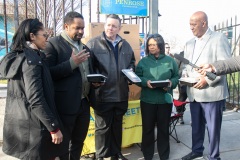 April 2, 2022: Senator Sharif Street joined Loree Jones of Philabundance to kick off the 30-day food drive which marks the beginning of Ramadan.