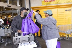 April 9, 2024:  Sen. Street hosted the last of nearly three dozen “Driving Hunger Away During Ramadan” events for 2024 during which he and volunteers distributed more than 7,500 meals in a partnership with Philabundance.