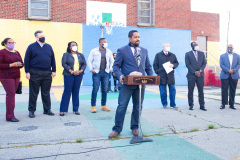 April 13, 2021: Sen. Street, along with Mayor Jim Kenney and other Philadelphia officials, held a news conference in North Philadelphia  today to announce 30 days of food distribution that will deliver 6,000 meals to local residents during the holy month of Ramadan. The program is a partnership between Street and Philabundance, the city’s leading hunger prevention organization.