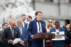 13 de abril de 2022: De niños pequeños a borlas: Concentración por una financiación justa y completa de la educación