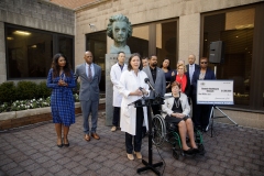 March 18, 2022 –  Senator Sharif Street was joined by  Senator Christine Tartaglione and Representative Stephen Kinsey  to present officials from Einstein Health Network with a $1 million mock check to expand the Emergency Department at Einstein Medical Center Philadelphia.