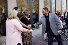 18 de marzo de 2022 - El senador Sharif Street estuvo acompañado por la senadora Christine Tartaglione y el representante Stephen Kinsey para entregar a los funcionarios de Einstein Health Network un cheque simulado de 1 millón de dólares para ampliar el Departamento de Urgencias del Einstein Medical Center de Filadelfia.
