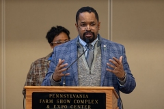 Enero 8, 2025: Senator Sharif Street hosts annual Farm Show Forum.