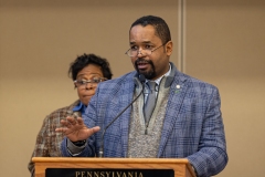 Enero 8, 2025: Senator Sharif Street hosts annual Farm Show Forum.