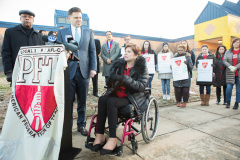 January 8, 2020: Senate Democrats stood at sunrise today with House colleagues, parents, teachers and city officials outside Carnell Elementary School to decry the continued contamination of Philadelphia schools and demand at least $170 million from the state’s Rainy Day Fund to remediate toxic schools. Carnell has been closed since mid-December due to asbestos contamination.