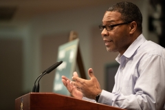 9 de abril de 2019: El senador estatal Sharif Street y el senador estatal Art Haywood se unieron al Departamento de Cine de la Universidad de Villanova, John Pace y Tyrone Werts para una conferencia de prensa y la proyección de The Mayor of Graterford.