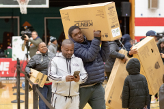 Meek Mill holiday gift drive