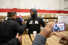 Campaña de regalos navideños de Meek Mill