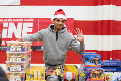 Meek Mill holiday gift drive