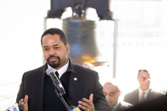 20 de enero de 2020: El senador Sharif Street asiste a la ceremonia nacional de repique de campanas del Día de MLK y al 37.º almuerzo anual benéfico y de entrega de premios.