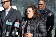 4 de abril de 2022: En el 54 aniversario del asesinato del Rev. Dr. Martin Luther King Jr., los senadores Street y Hughes organizaron una conferencia de prensa en el norte de Filadelfia seguida de una marcha silenciosa a la Frederick Douglass Mastery Charter School, donde el grupo distribuyó kits de alfabetización a los estudiantes.