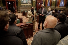 25 de enero de 2022 - El senador Sharif Street y el senador Tim Kearney homenajearon a la Iniciativa de Ayuda Musulmana (MAI), una organización sin ánimo de lucro creada por sus electores en respuesta a la pandemia de COVID-19 en marzo de 2020, en una ceremonia de reconocimiento en el pleno del Senado de Pensilvania.