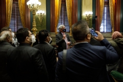 25 de enero de 2022 - El senador Sharif Street y el senador Tim Kearney homenajearon a la Iniciativa de Ayuda Musulmana (MAI), una organización sin ánimo de lucro creada por sus electores en respuesta a la pandemia de COVID-19 en marzo de 2020, en una ceremonia de reconocimiento en el pleno del Senado de Pensilvania.
