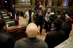 25 de enero de 2022 - El senador Sharif Street y el senador Tim Kearney homenajearon a la Iniciativa de Ayuda Musulmana (MAI), una organización sin ánimo de lucro creada por sus electores en respuesta a la pandemia de COVID-19 en marzo de 2020, en una ceremonia de reconocimiento en el pleno del Senado de Pensilvania.