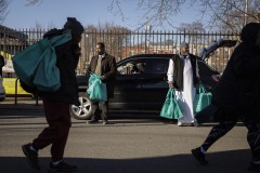 11 de marzo de 2024: Senator Street y Philabundance distribuyen durante el Ramadán.