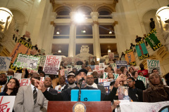 October 23, 2019: : Senator Street participates in End Death By Incarceration Rally in the Capitol Rotunda.