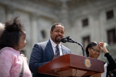 May 8, 2023: Senator Sharif Street hosts a Student March for Gun Safety in Harrisburg. The Forget Me Knot program is based out of Philadelphia and provides job training, mentorship, and educational resources for at-risk youth impacted by things like poverty and abuse.