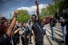 Mayo 8, 2023: Senator Sharif Street hosts a Student Marzo for Gun Safety in Harrisburg. The Forget Me Knot program is based out of Philadelphia and provides job training, mentorship, and educational resources for at-risk youth impacted by things like poverty and abuse.
