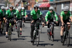 27 de abril de 2019: El senador Sharif Street da la bienvenida a Filadelfia al Team 26 Sandy Hook Riders. El Equipo 26 viaja a Pittsburgh uniendo Newtown con Squirrel Hill para reducir la violencia armada.