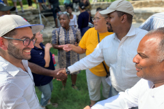 29 de julio de 2019 - El Senador Sharif Street (D-Filadelfia) se unió al Secretario de Agricultura de Pensilvania, Russel Redding, para anunciar el primer Fondo de Subvenciones de Agricultura Urbana del estado promulgado a través de la legislación Urban Ag del Senador Street en la Ley 40 de 2019.